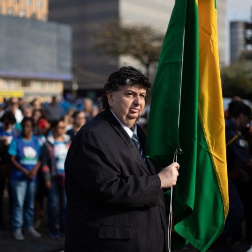 Volta Redonda comemora 72 anos com festa e bolo gigante